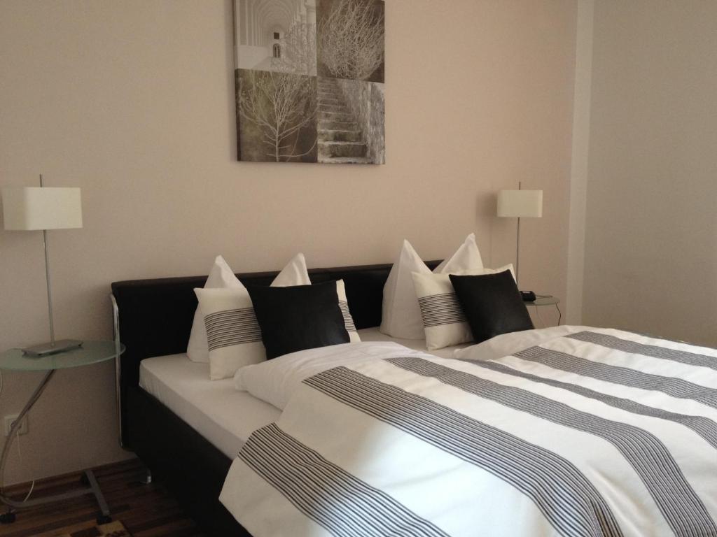 Hotel Schlee Hohenschäftlarn Pokoj fotografie