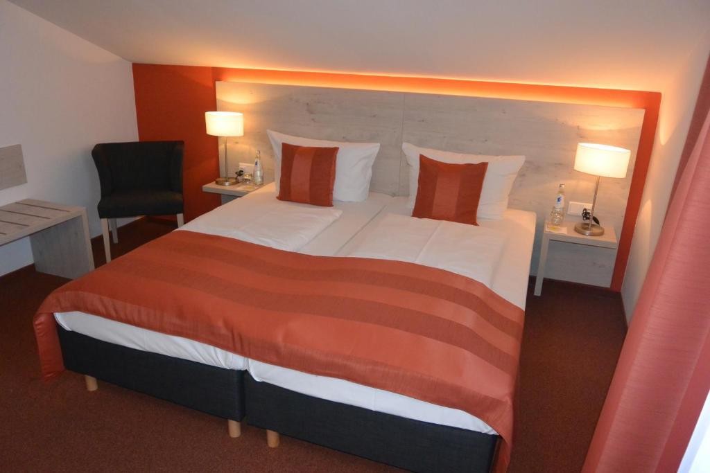 Hotel Schlee Hohenschäftlarn Pokoj fotografie